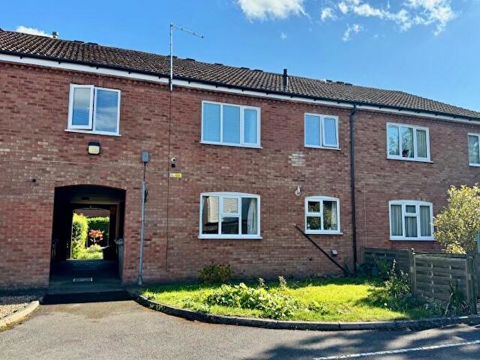 2 Bedroom Flat For Sale In Spring Court Louth, LN11