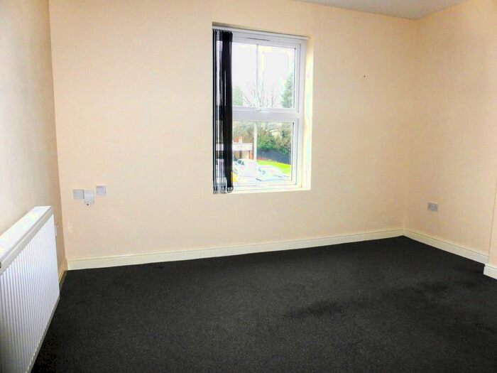 2 Bedroom Flat To Rent In Alvechurch Road, B31