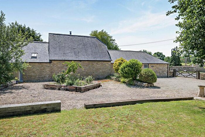4 Bedroom Barn Conversion For Sale In North End, Ashton Keynes, SN6