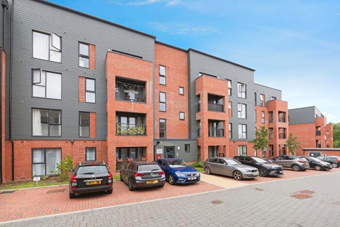 2 Bedroom Flat For Sale In Hawkfield Road, Bristol, Somerset, BS13