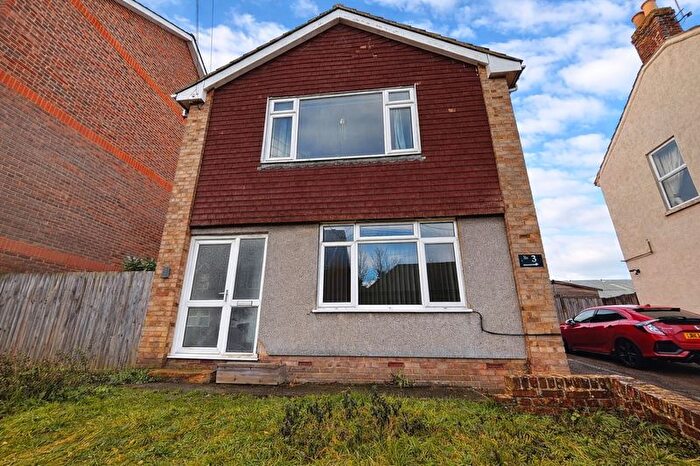 2 Bedroom Flat To Rent In Gordon Road, Canterbury, CT1