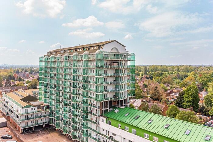 1 Bedroom Flat To Rent In Sydney Road Enfield, EN2