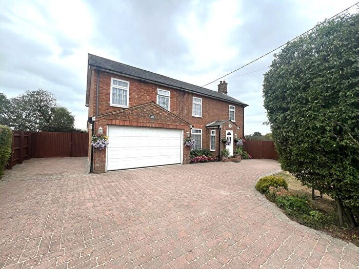 5 Bedroom Detached House For Sale In Langwood Hill Drove, Chatteris, Cambs, PE16