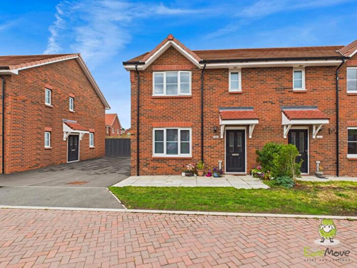 3 Bedroom Semi-Detached House For Sale In Brogden Drive, Willaston, Nantwich, Cheshire, CW5