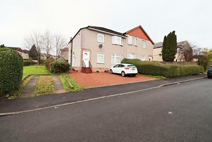 3 Bedroom Flat To Rent In Crofthill Road, Croftfoot, Glasgow, G44