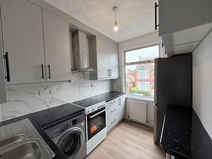 1 Bedroom Maisonette To Rent In Somerset Road, Harrow, Middlesex, HA1