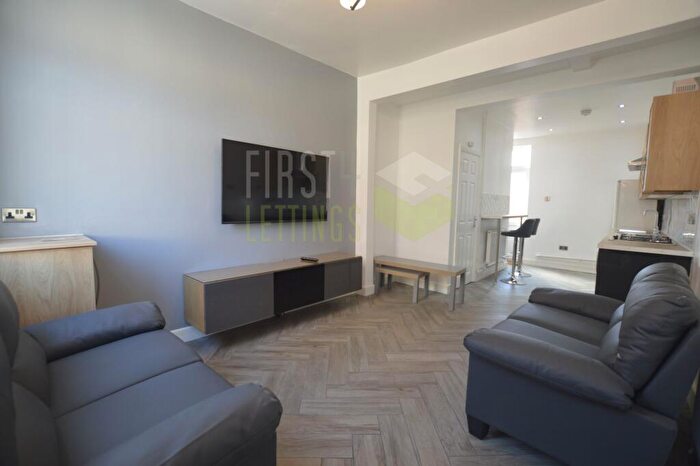 4 Bedroom Terraced House To Rent In Leopold Road, Clarendon Park, LE2