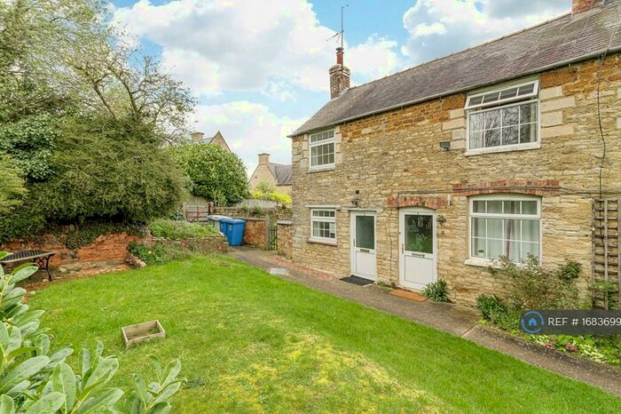 2 Bedroom Semi-Detached House To Rent In Blacksmiths Lane, Northants, NN14