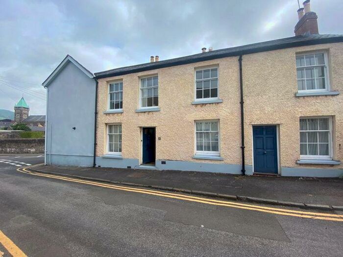 3 Bedroom Semi-Detached House To Rent In Castle Street, Abergavenny, NP7