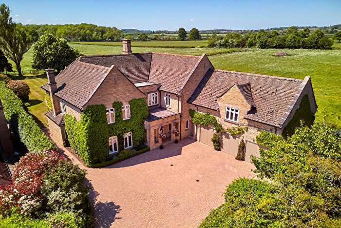 7 Bedroom Detached House For Sale In Mill Lane, Cotterstock, PE8