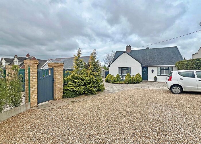 4 Bedroom Chalet For Sale In Mill Lane, Cressing, Braintree, CM77