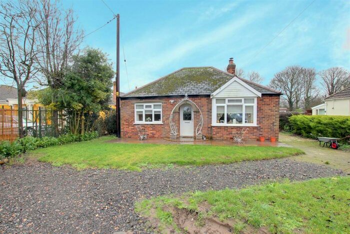 2 Bedroom Detached Bungalow For Sale In Mablethorpe Road, Theddlethorpe, Mablethorpe, LN12