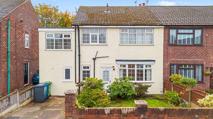 4 Bedroom Semi Detached House For Sale In Greymist Avenue, Woolston, WA1