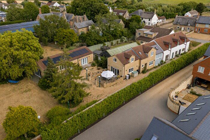 5 Bedroom Detached House For Sale In Main Street, Yaxley, PE7