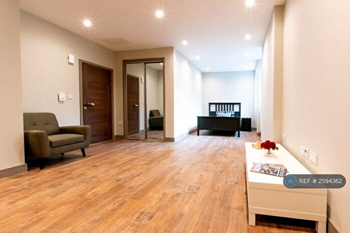 Studio To Rent In Week Street, Maidstone, ME14