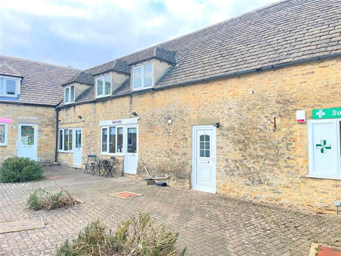 1 Bedroom Apartment For Sale In Clarks Hay, South Cerney, Cirencester, Gloucestershire, GL7