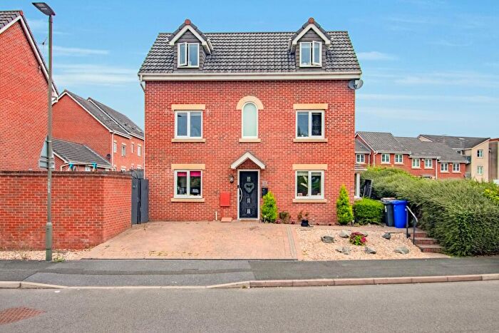 4 Bedroom Semi-Detached House For Sale In Noskwith Street, Ilkeston, Derbyshire, DE7