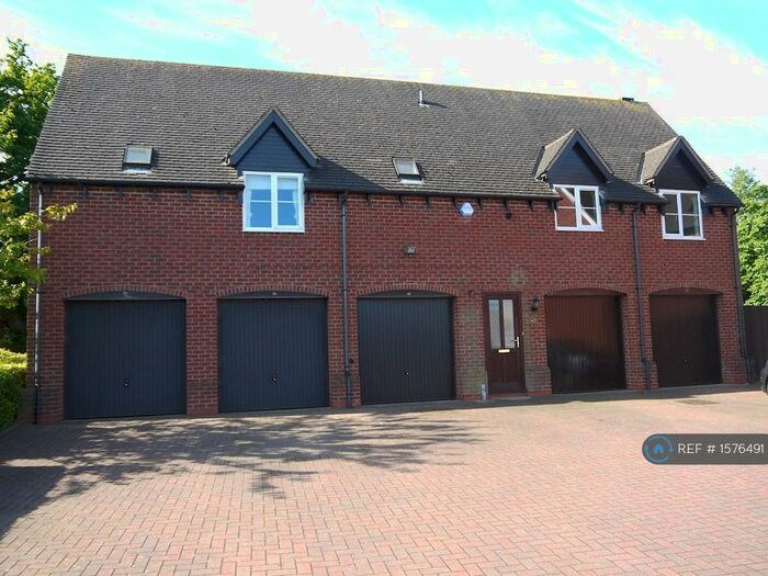 2 Bedroom Detached House To Rent In Shelly Crescent, Solihull, B90