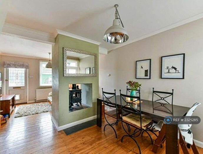 2 Bedroom End Of Terrace House To Rent In Beaconsfield Place, Epsom, KT17