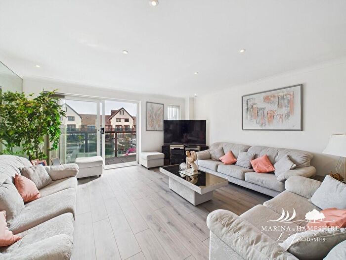 4 Bedroom Town House For Sale In Carne Place, Port Solent, Portsmouth, PO6