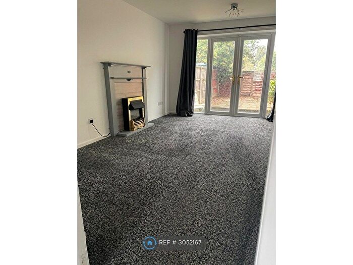 2 Bedroom Terraced House To Rent In Maybush Road, Wakefield, WF1