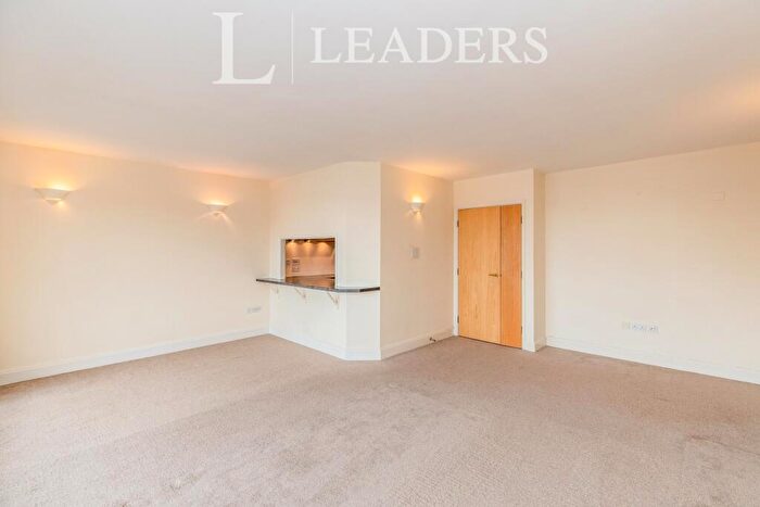 2 Bedroom Apartment To Rent In Oyster Quay, Port Solent, PO6