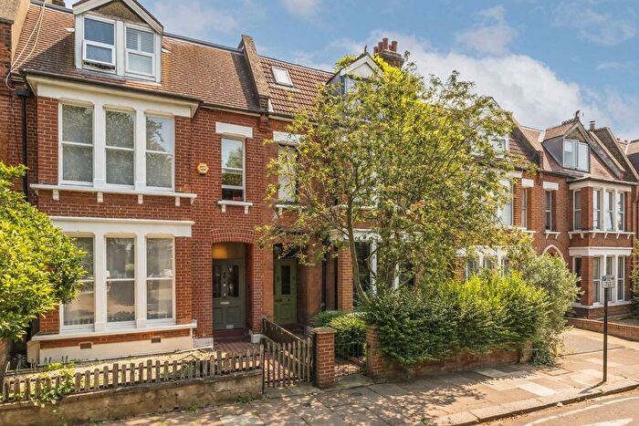 4 Bedroom Detached House To Rent In Goldsmith Avenue, London, W3