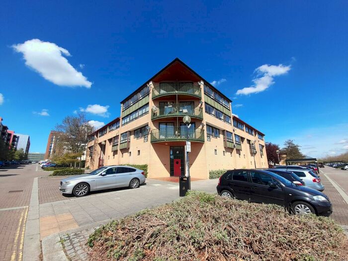 2 Bedroom Flat To Rent In South Fifth Street, Milton Keynes, MK9
