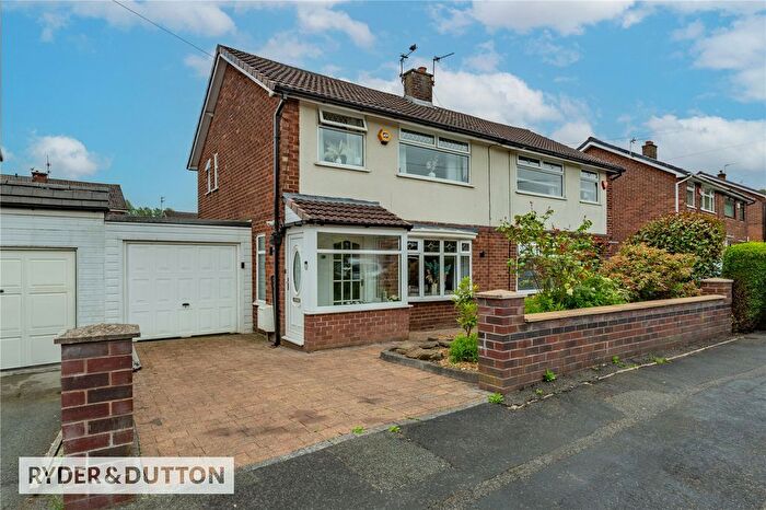 3 Bedroom Semi Detached House For Sale In Cornish Way, Royton, Oldham, Greater Manchester, OL2