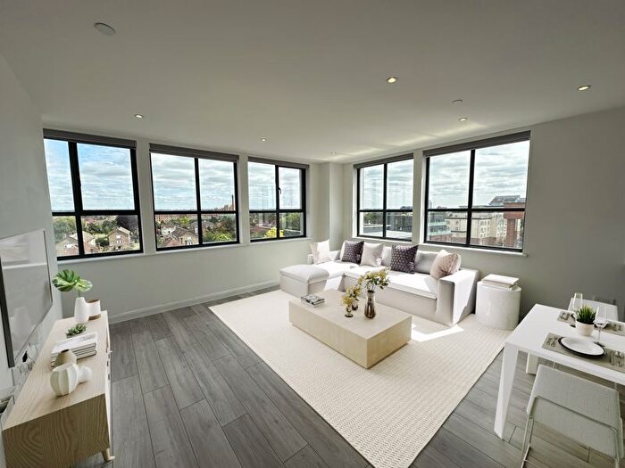 2 Bedroom Flat To Rent In Chesterfield House, Bath Road, Slough, SL1