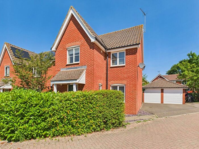 4 Bedroom Detached House For Sale In Swan Terrace, Downham Market, PE38