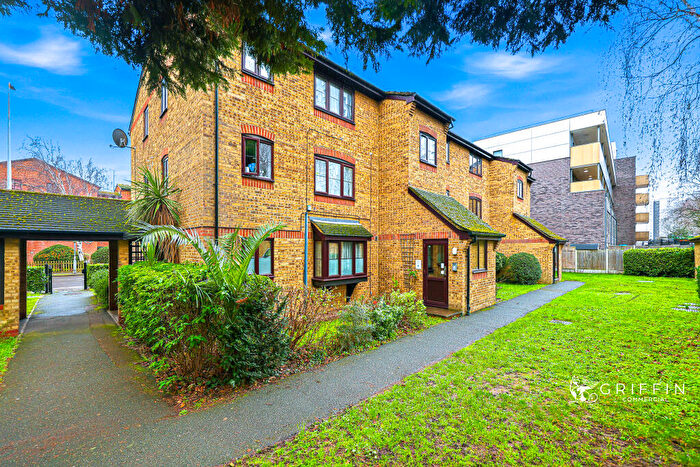 Flat For Sale In Wyvern House, Bridge Road, Grays, RM17