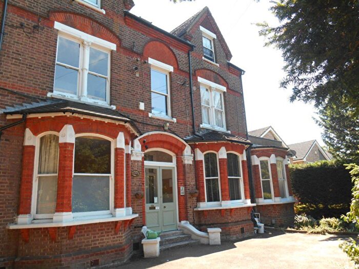 1 Bedroom Flat To Rent In Langley Road, Watford, WD17