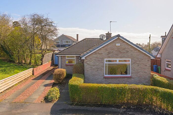 3 Bedroom Detached Bungalow For Sale In Larch Grove, Dunfermline, KY11