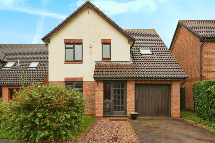 4 Bedroom Detached House For Sale In St. Marks Close, Evesham, Worcestershire, WR11