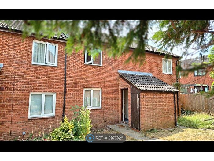 1 Bedroom Maisonette To Rent In Kercroft, Milton Keynes, MK8