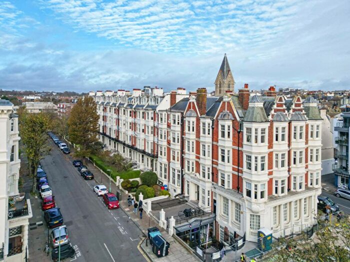 1 Bedroom Flat For Sale In Holland Road, Hove, BN3
