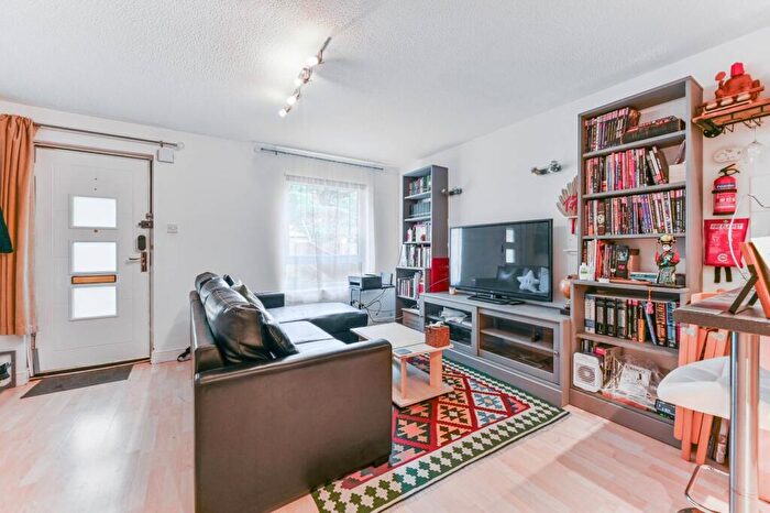 1 Bedroom End Of Terrace House To Rent In South Norwood, South Norwood, London, SE25