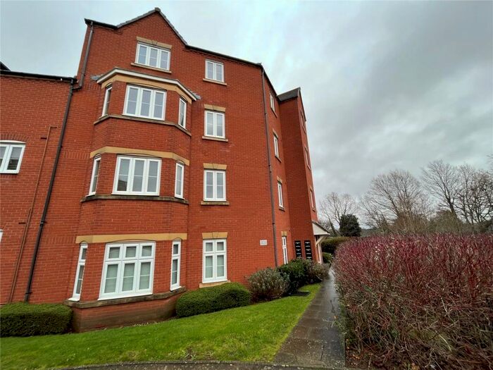 2 Bedroom Apartment To Rent In Wharf Lane, Solihull, West Midlands, B91