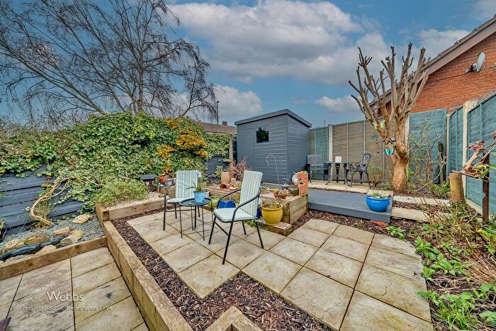 2 Bedroom Semi-Detached Bungalow For Sale In Deepwood Close, Rushall, Walsall, WS4