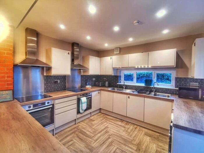 1 Bedroom Property To Rent In Colum Road, Cathays, Cardiff, CF10