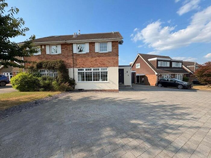 3 Bedroom Semi Detached House For Sale In Aintree Road, Parklands, Northampton, NN3