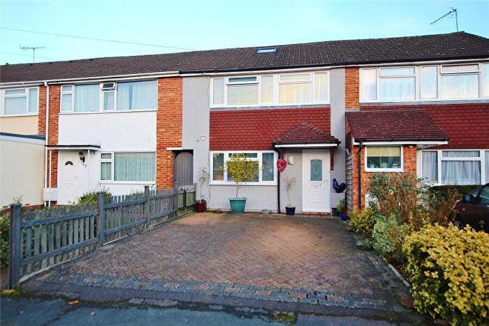 3 Bedroom Terraced House To Rent In Knaphill, Woking, GU21