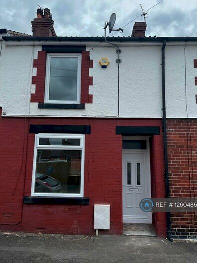 3 Bedroom Terraced House To Rent In North Road, Royston, Barnsley, S71