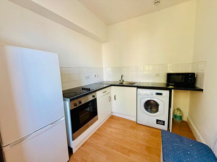 1 Bedroom Flat To Rent In Finchley Road, NW11