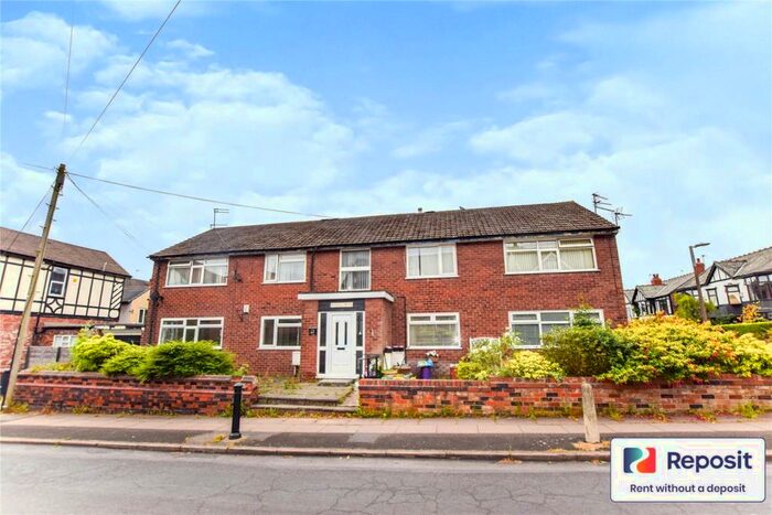 2 Bedroom Apartment To Rent In Rivington Road, Salford, M6