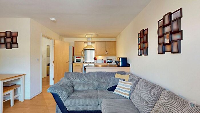 2 Bedroom Flat To Rent In Phoenix Court, Chertsey Road, Lower Feltham, TW13