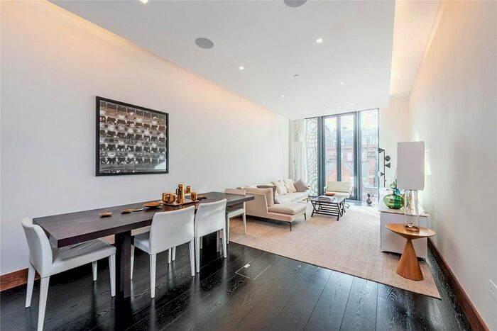 3 Bedroom Flat To Rent In Park House Apartments, North Row, Mayfair, W1K