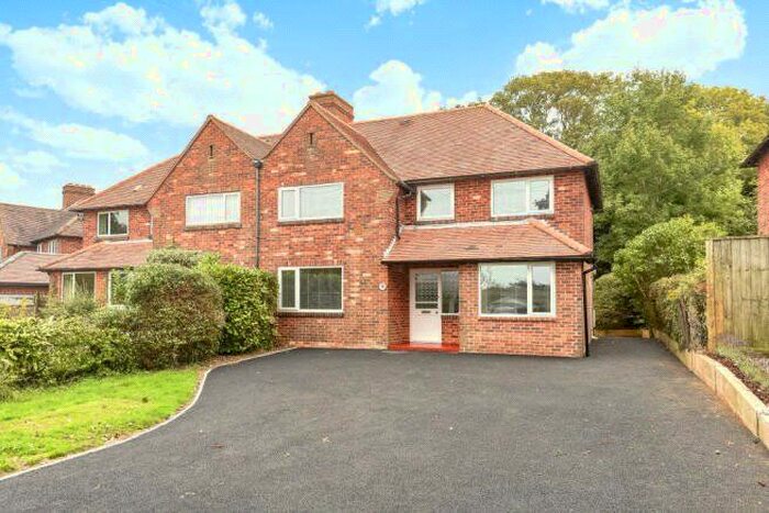 3 Bedroom Semi-Detached House To Rent In Kings Crescent, Lymington, Hampshire, SO41