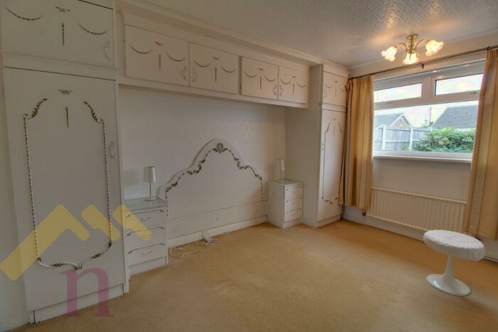 2 Bedroom Bungalow To Rent In Parkway, Armthorpe, Doncaster, DN3